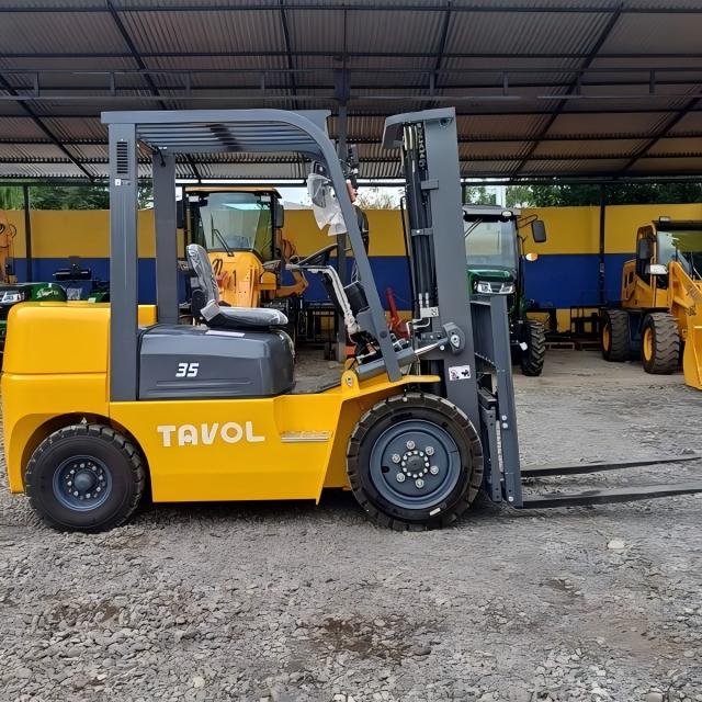 Chariot &eacute;l&eacute;vateur diesel de levage Tacol 3T 3.5T 3m/4.5m avec moteur Euro V 