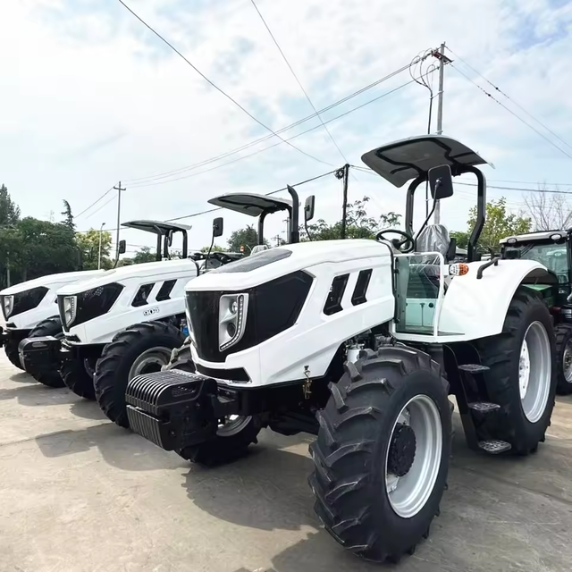 Traktor Roda Pertanian 90hp Sasis Besar dengan Kerai
