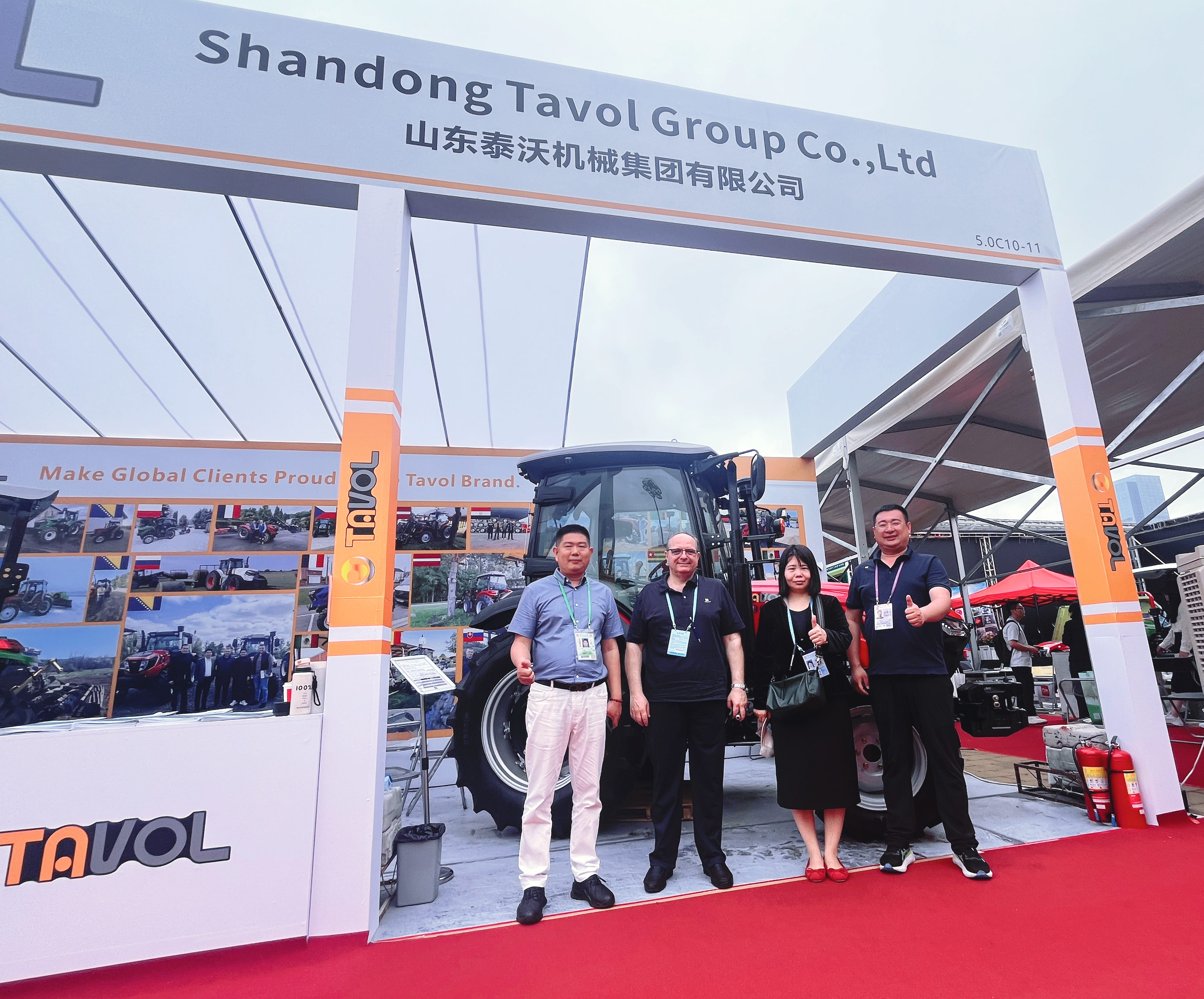 Canton Fair Success. Tavol-ի կրպակը լցված է գնորդներով, ապահովում է անհապաղ գործարքներ
