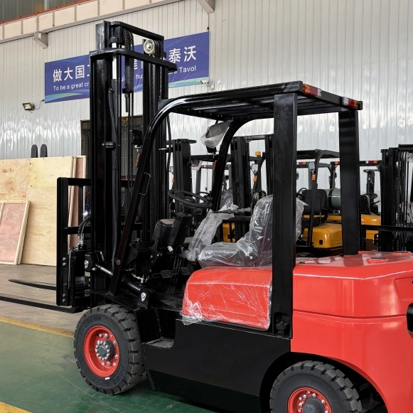 Shovqinni kamaytirish xususiyatlariga ega 2,5 tonna sanoat dizel forklifti